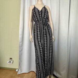 Band Of Gypsies Black & White Wide Leg Flowy Jumpsuit Size Medium